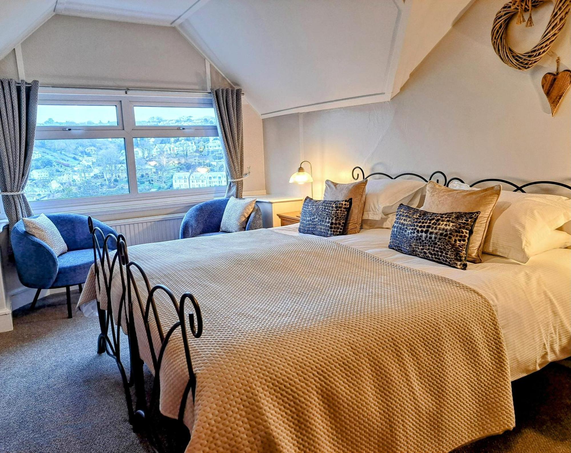 Schooner Point Guest House Лоо Екстер'єр фото